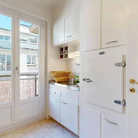 Daire Bright Flat In The Heart Of