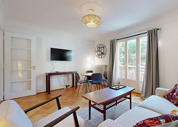 Bright Flat In The Heart Of Apartamento